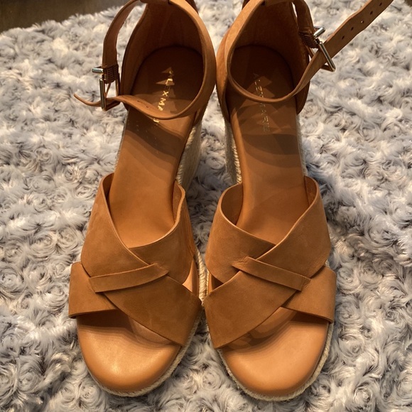 ALEX MARIE Women’s Tan Wedges with Ankle Strap Size 9.5 - Picture 3 of 10